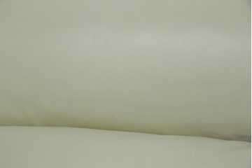 中古　IDC大塚家具取り扱い　Elba(エルバイタリア)　フォーエバーヤング　やわらかな質感とボリューム感が心地よい2人掛けソファ　定価約110万円　(R-085359)