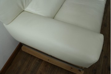 中古　IDC大塚家具取り扱い　Elba(エルバイタリア)　フォーエバーヤング　やわらかな質感とボリューム感が心地よい2人掛けソファ　定価約110万円　(R-085359)