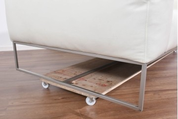 中古　IDC大塚家具取り扱い　Elba(エルバイタリア)　フォーエバーヤング　やわらかな質感とボリューム感が心地よい2人掛けソファ　定価約110万円　(R-085359)