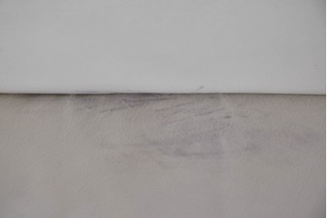 中古　IDC大塚家具取り扱い　Elba(エルバイタリア)　フォーエバーヤング　やわらかな質感とボリューム感が心地よい2人掛けソファ　定価約110万円　(R-085359)