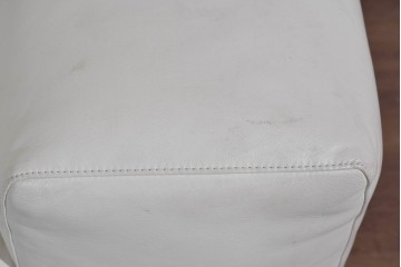 中古　IDC大塚家具取り扱い　Elba(エルバイタリア)　フォーエバーヤング　やわらかな質感とボリューム感が心地よい2人掛けソファ　定価約110万円　(R-085359)