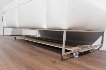 中古　IDC大塚家具取り扱い　Elba(エルバイタリア)　フォーエバーヤング　やわらかな質感とボリューム感が心地よい2人掛けソファ　定価約110万円　(R-085359)