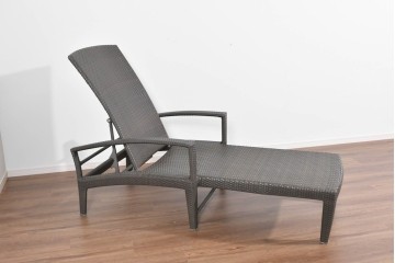 中古　美品　アウトドアリビングブランド　DEDON(デドン)　Panama(パナマ)　リチャード・フリニアデザインのビーチチェア　定価約35万円　(R-085360)