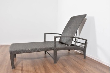 中古　美品　アウトドアリビングブランド　DEDON(デドン)　Panama(パナマ)　リチャード・フリニアデザインのビーチチェア　定価約35万円　(R-085360)