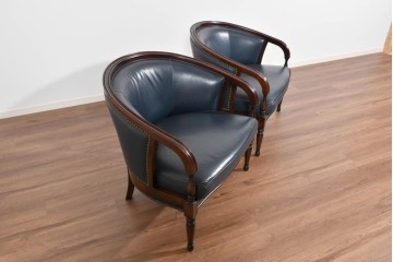 中古　美品　maruni(マルニ木工)　KENT-COURT(ケントコート)　ブリティッシュコレクション　本革(レザー)　メイフェアーのアームチェア2脚　セット定価約94万円相当　(R-085361)