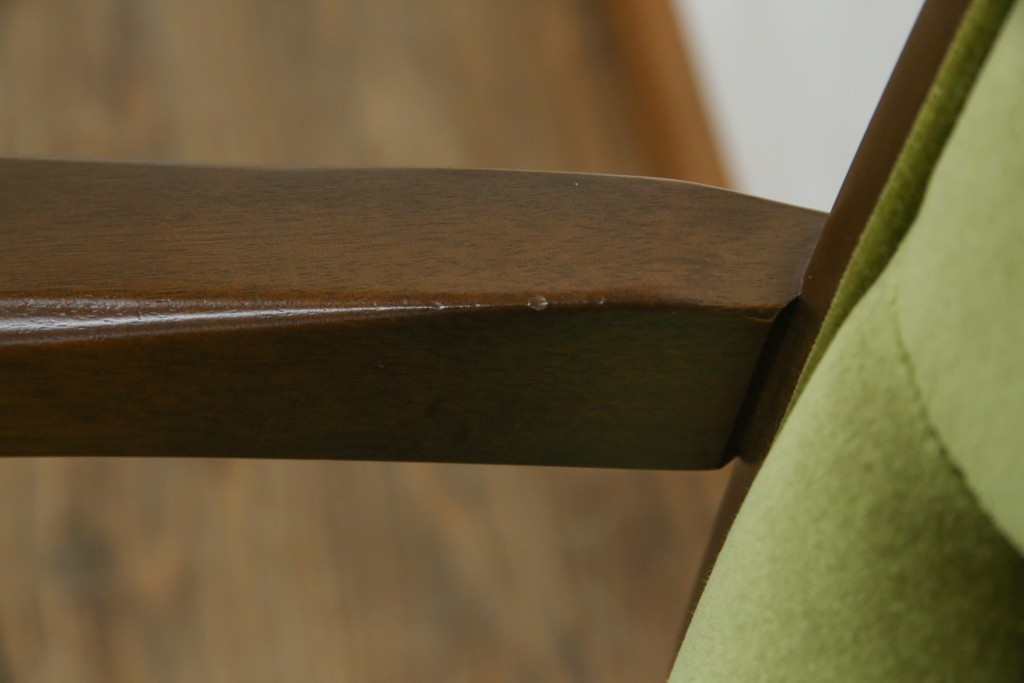 中古　美品　希少な廃番品　maruni(マルニ木工)　地中海シリーズ　深みのあるグリーンが上品なデスクチェア　(R-085362)