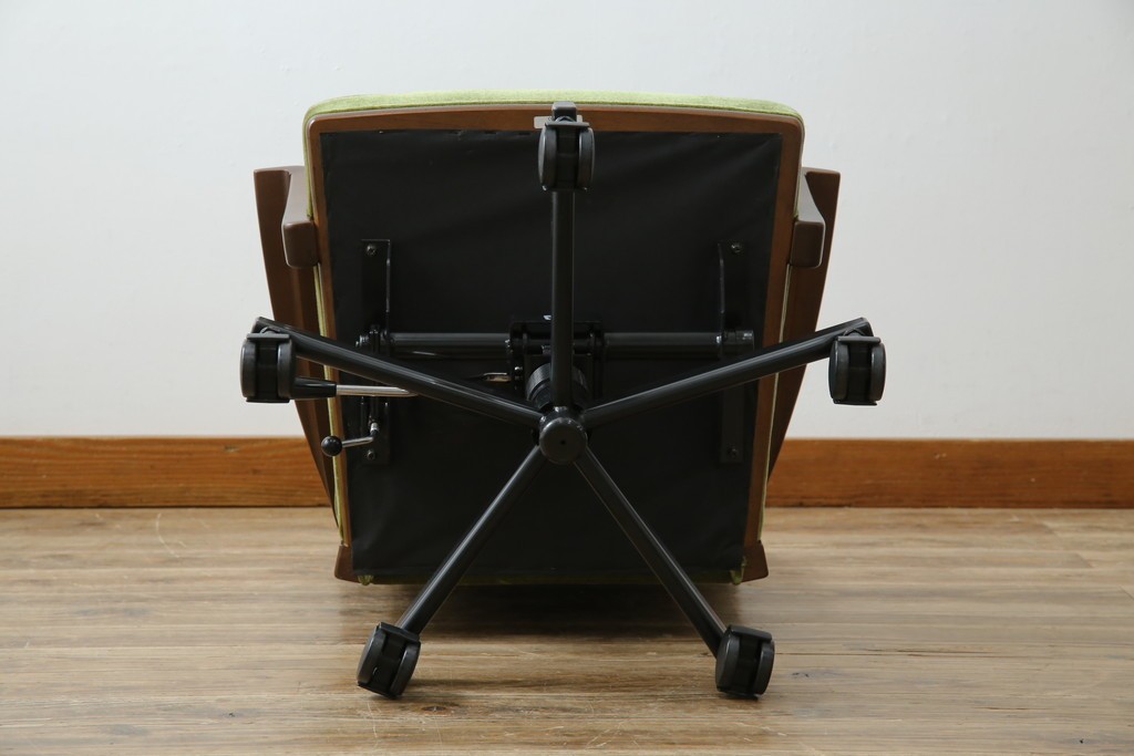 中古　美品　希少な廃番品　maruni(マルニ木工)　地中海シリーズ　深みのあるグリーンが上品なデスクチェア　(R-085362)