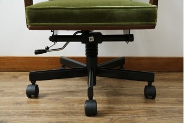 中古　美品　希少な廃番品　maruni(マルニ木工)　地中海シリーズ　深みのあるグリーンが上品なデスクチェア　(R-085362)