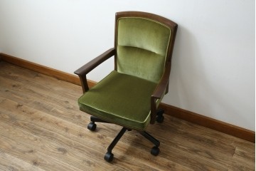 中古　美品　希少な廃番品　maruni(マルニ木工)　地中海シリーズ　深みのあるグリーンが上品なデスクチェア　(R-085362)