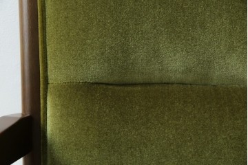 中古　美品　希少な廃番品　maruni(マルニ木工)　地中海シリーズ　深みのあるグリーンが上品なデスクチェア　(R-085362)