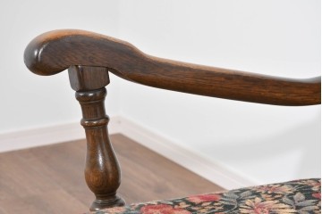 イギリスヴィンテージ　ERCOL(アーコール)　Old Colonial(オールドコロニアル)　英国らしい重厚デザインが魅力のイージーチェア　(R-085363)