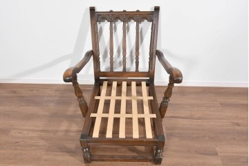 イギリスヴィンテージ　ERCOL(アーコール)　Old Colonial(オールドコロニアル)　英国らしい重厚デザインが魅力のイージーチェア　(R-085363)
