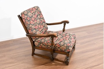 イギリスヴィンテージ　ERCOL(アーコール)　Old Colonial(オールドコロニアル)　英国らしい重厚デザインが魅力のイージーチェア　(R-085363)