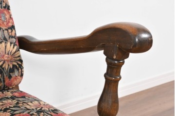 イギリスヴィンテージ　ERCOL(アーコール)　Old Colonial(オールドコロニアル)　英国らしい重厚デザインが魅力のイージーチェア　(R-085363)