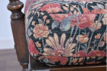 イギリスヴィンテージ　ERCOL(アーコール)　Old Colonial(オールドコロニアル)　英国らしい重厚デザインが魅力のイージーチェア　(R-085363)