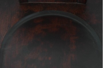 中古　美品　神居民芸家具　素朴な温もりとやわらかな背板デザインが魅力のチェア　(R-085365)