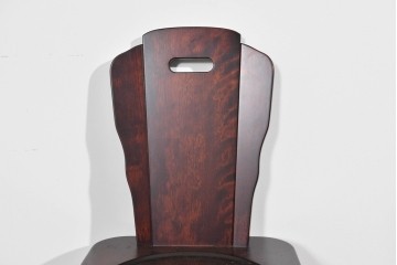 中古　美品　神居民芸家具　素朴な温もりとやわらかな背板デザインが魅力のチェア　(R-085365)