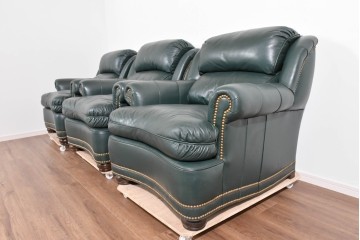 中古　展示品　超美品　ホワイトハウス御用達　アメリカ高級家具　ハンコックアンドムーア(Hancock&Moore)　クラシカルな1人掛けレザーソファ3脚セット　セット定価約270万円相当　(R-085366)