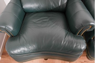 中古　展示品　超美品　ホワイトハウス御用達　アメリカ高級家具　ハンコックアンドムーア(Hancock&Moore)　クラシカルな1人掛けレザーソファ3脚セット　セット定価約270万円相当　(R-085366)