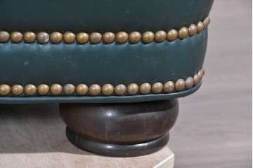 中古　展示品　超美品　ホワイトハウス御用達　アメリカ高級家具　ハンコックアンドムーア(Hancock&Moore)　クラシカルな1人掛けレザーソファ3脚セット　セット定価約270万円相当　(R-085366)