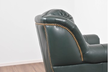 中古　展示品　超美品　ホワイトハウス御用達　アメリカ高級家具　ハンコック&ムーア(Hancock & Moore)　上質レザーの1人掛けソファ2脚　定価(2脚合計)約180万円　(R-085367)