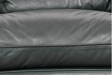 中古　展示品　超美品　ホワイトハウス御用達　アメリカ高級家具　ハンコック&ムーア(Hancock & Moore)　上質レザーの1人掛けソファ2脚　定価(2脚合計)約180万円　(R-085367)