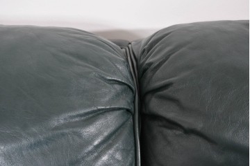 中古　展示品　超美品　ホワイトハウス御用達　アメリカ高級家具　ハンコックアンドムーア(Hancock&Moore)　クラシカルな3人掛けレザーソファ　定価約120万円相当　(R-085368)