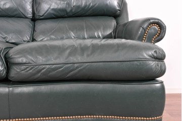 中古　展示品　超美品　ホワイトハウス御用達　アメリカ高級家具　ハンコックアンドムーア(Hancock&Moore)　クラシカルな3人掛けレザーソファ　定価約120万円相当　(R-085368)