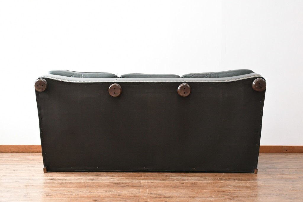 中古　展示品　超美品　ホワイトハウス御用達　アメリカ高級家具　ハンコックアンドムーア(Hancock&Moore)　クラシカルな3人掛けレザーソファ　定価約120万円　(R-085368)