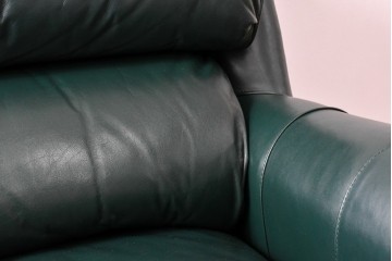 中古　展示品　超美品　ホワイトハウス御用達　アメリカ高級家具　ハンコックアンドムーア(Hancock&Moore)　クラシカルな3人掛けレザーソファ　定価約120万円　(R-085368)