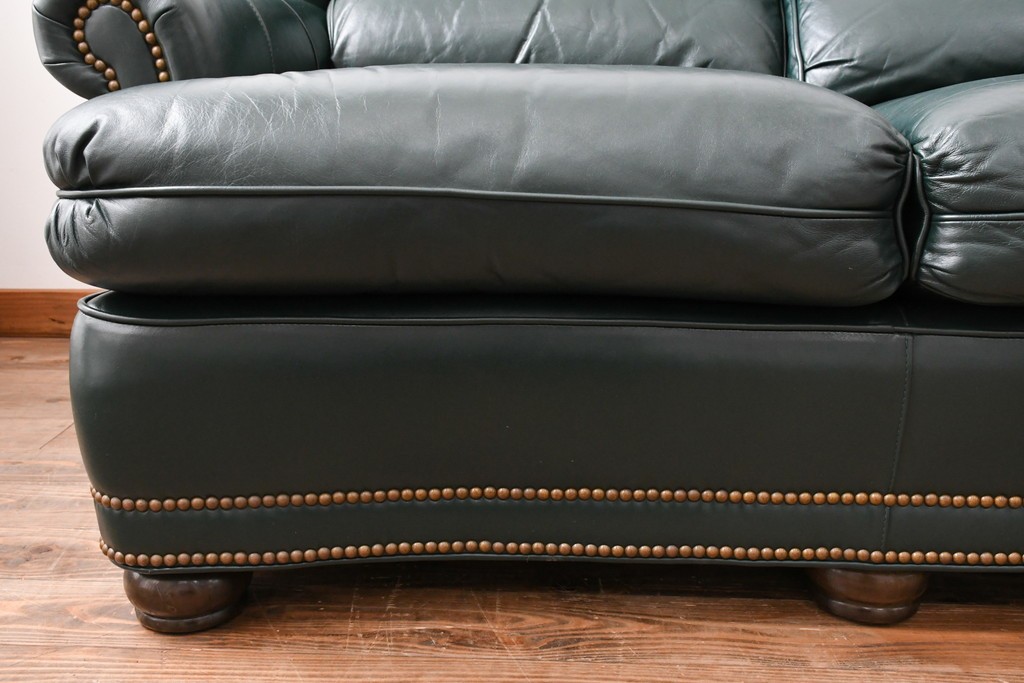 中古　展示品　超美品　ホワイトハウス御用達　アメリカ高級家具　ハンコックアンドムーア(Hancock&Moore)　クラシカルな3人掛けレザーソファ　定価約120万円　(R-085368)