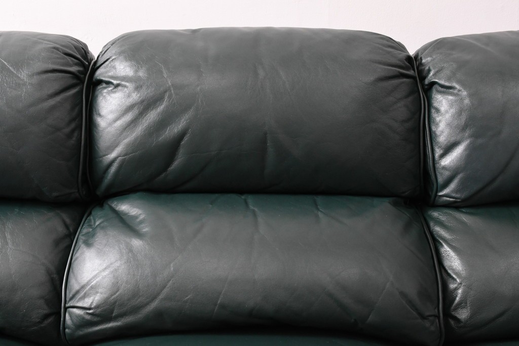 中古　展示品　超美品　ホワイトハウス御用達　アメリカ高級家具　ハンコックアンドムーア(Hancock&Moore)　クラシカルな3人掛けレザーソファ　定価約120万円　(R-085368)