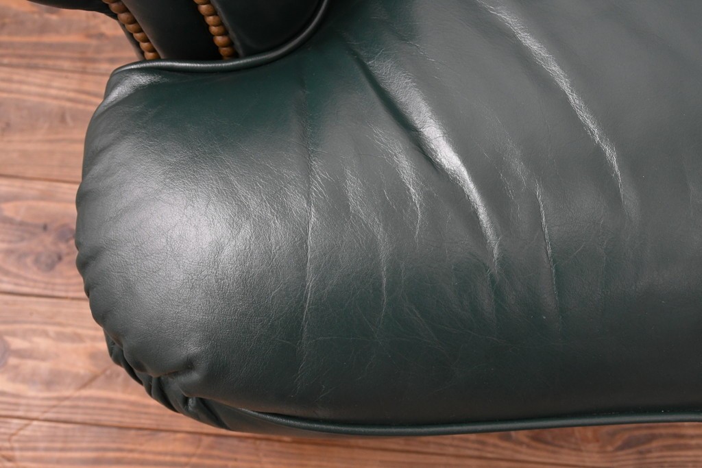 中古　展示品　超美品　ホワイトハウス御用達　アメリカ高級家具　ハンコックアンドムーア(Hancock&Moore)　クラシカルな3人掛けレザーソファ　定価約120万円　(R-085368)