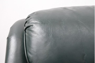 中古　展示品　超美品　ホワイトハウス御用達　アメリカ高級家具　ハンコックアンドムーア(Hancock&Moore)　クラシカルな3人掛けレザーソファ　定価約120万円　(R-085368)