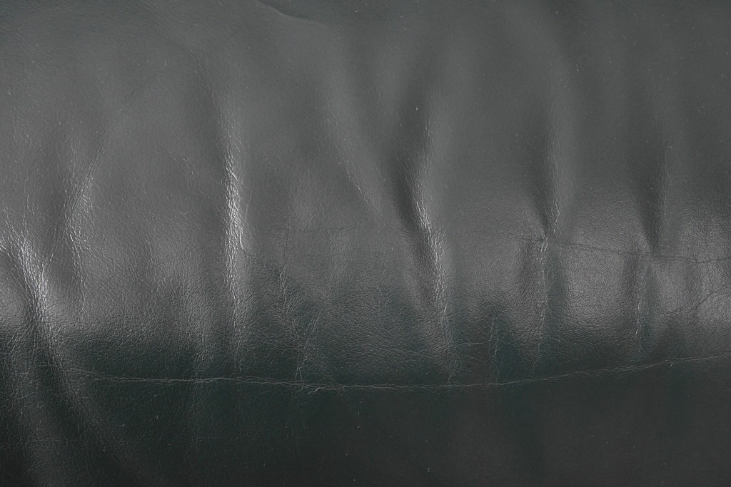 中古　展示品　超美品　ホワイトハウス御用達　アメリカ高級家具　ハンコックアンドムーア(Hancock&Moore)　クラシカルな3人掛けレザーソファ　定価約120万円　(R-085368)