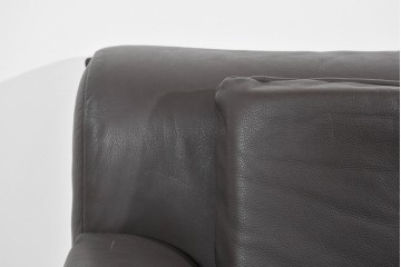 中古　ノル(Knoll)　オット・ザフデザイン　ヘリコレクション　本革(レザー)　1人掛けソファ2脚　セット定価約80万円相当　(R-085369)