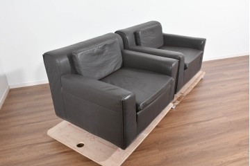 中古　ノル(Knoll)　オット・ザフデザイン　ヘリコレクション　本革(レザー)　1人掛けソファ2脚　セット定価約80万円相当　(R-085369)