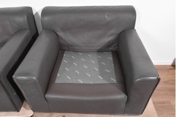 中古　ノル(Knoll)　オット・ザフデザイン　ヘリコレクション　本革(レザー)　1人掛けソファ2脚　セット定価約80万円相当　(R-085369)
