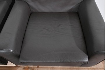 中古　ノル(Knoll)　オット・ザフデザイン　ヘリコレクション　本革(レザー)　1人掛けソファ2脚　セット定価約80万円相当　(R-085369)