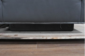 中古　ノル(Knoll)　オット・ザフデザイン　ヘリコレクション　本革(レザー)　1人掛けソファ2脚　セット定価約80万円相当　(R-085369)