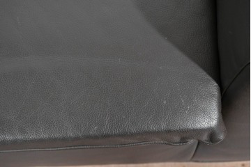 中古　ノル(Knoll)　オット・ザフデザイン　ヘリコレクション　本革(レザー)　1人掛けソファ2脚　セット定価約80万円相当　(R-085369)