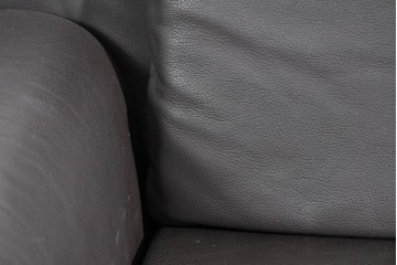 中古　ノル(Knoll)　オット・ザフデザイン　ヘリコレクション　本革(レザー)　1人掛けソファ2脚　セット定価約80万円相当　(R-085369)