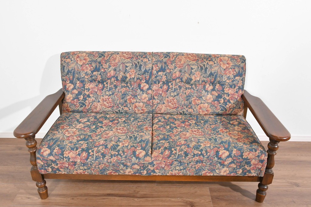 中古　美品　三越家具(現カントリーハウス)　Brugge(ブルージュ)　クラシカルな花柄張地が目を引く2人掛けソファ　定価約35万円　(R-085370)