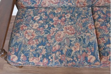 中古　美品　三越家具(現カントリーハウス)　Brugge(ブルージュ)　クラシカルな花柄張地が目を引く2人掛けソファ　定価約35万円　(R-085370)