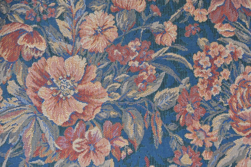 中古　美品　三越家具(現カントリーハウス)　Brugge(ブルージュ)　クラシカルな花柄張地が目を引く2人掛けソファ　定価約35万円　(R-085370)