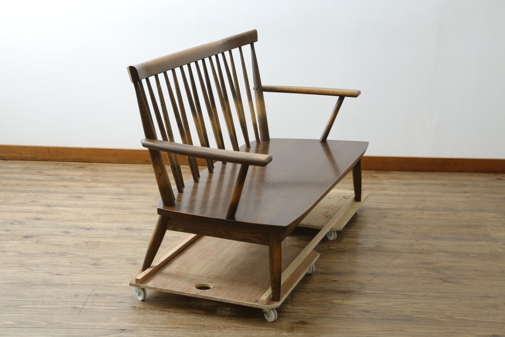 中古　美品　希少なナガノインテリア　タモ材　すっきりとしたスポーク背のウィンザーベンチ　(R-085371)