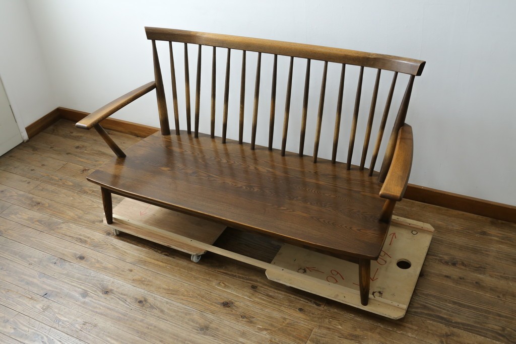 中古　美品　希少なナガノインテリア　タモ材　すっきりとしたスポーク背のウィンザーベンチ　(R-085371)