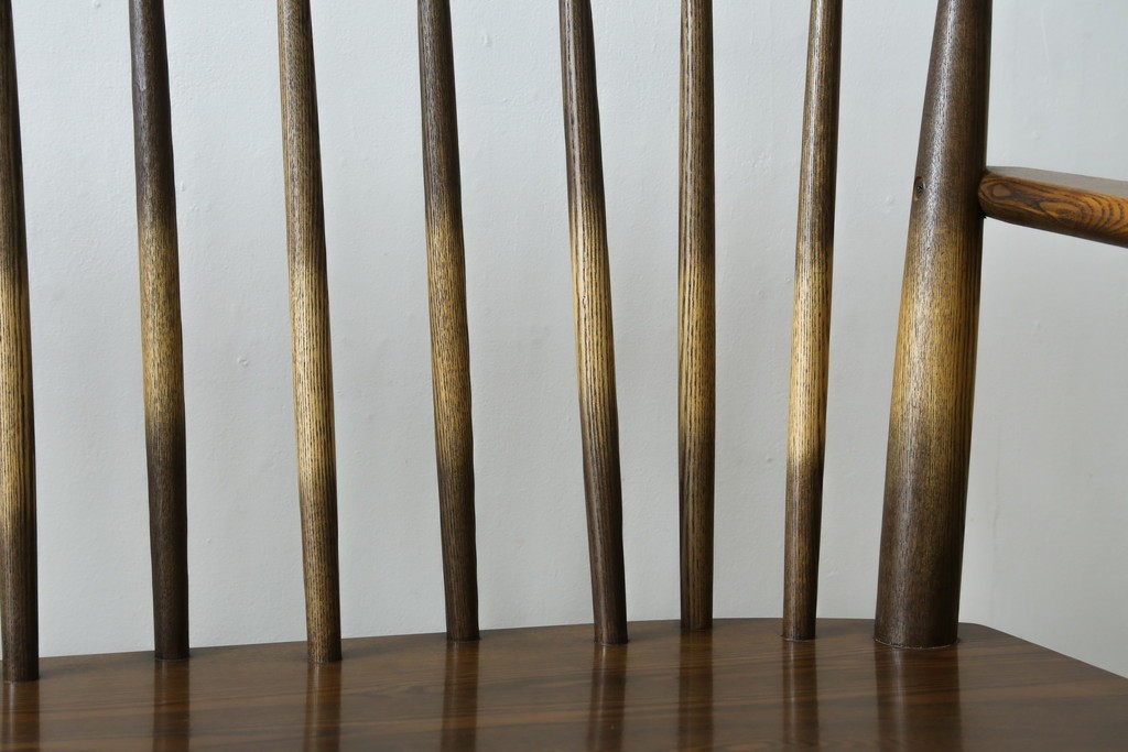 中古　美品　希少なナガノインテリア　タモ材　すっきりとしたスポーク背のウィンザーベンチ　(R-085371)