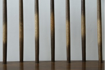 中古　美品　希少なナガノインテリア　タモ材　すっきりとしたスポーク背のウィンザーベンチ　(R-085371)