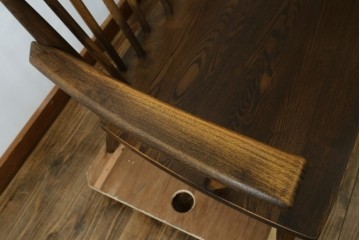 中古　美品　希少なナガノインテリア　タモ材　すっきりとしたスポーク背のウィンザーベンチ　(R-085371)